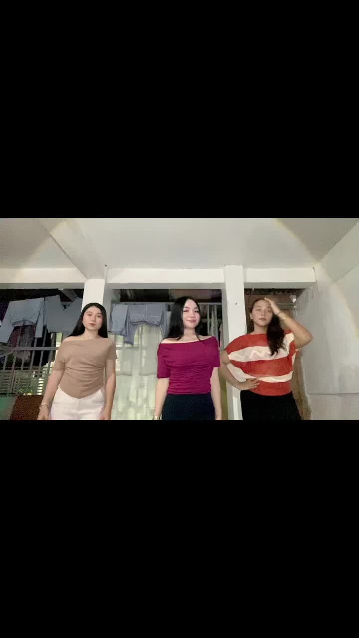 @👣