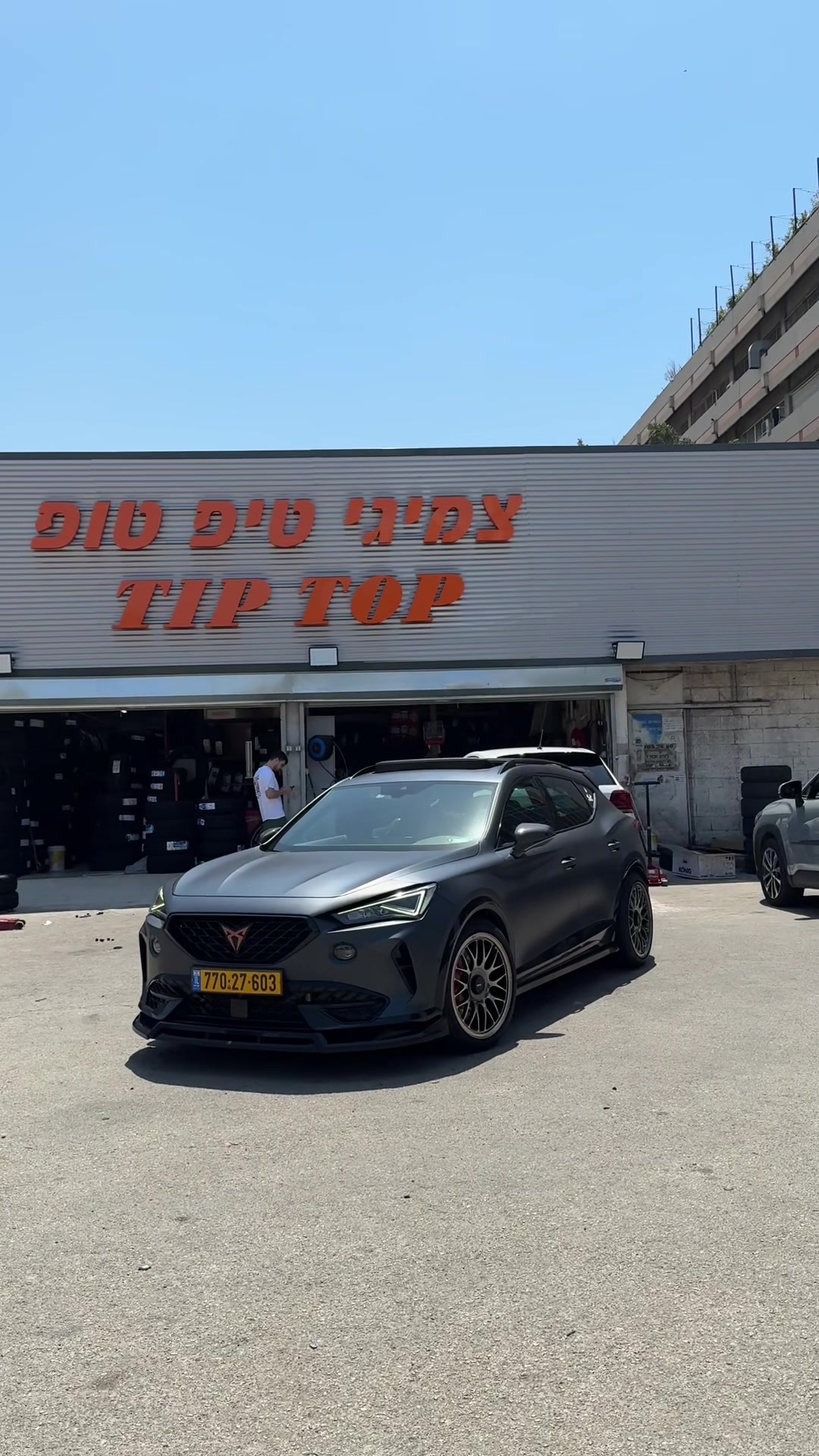 @TipTop Wheels & Tires