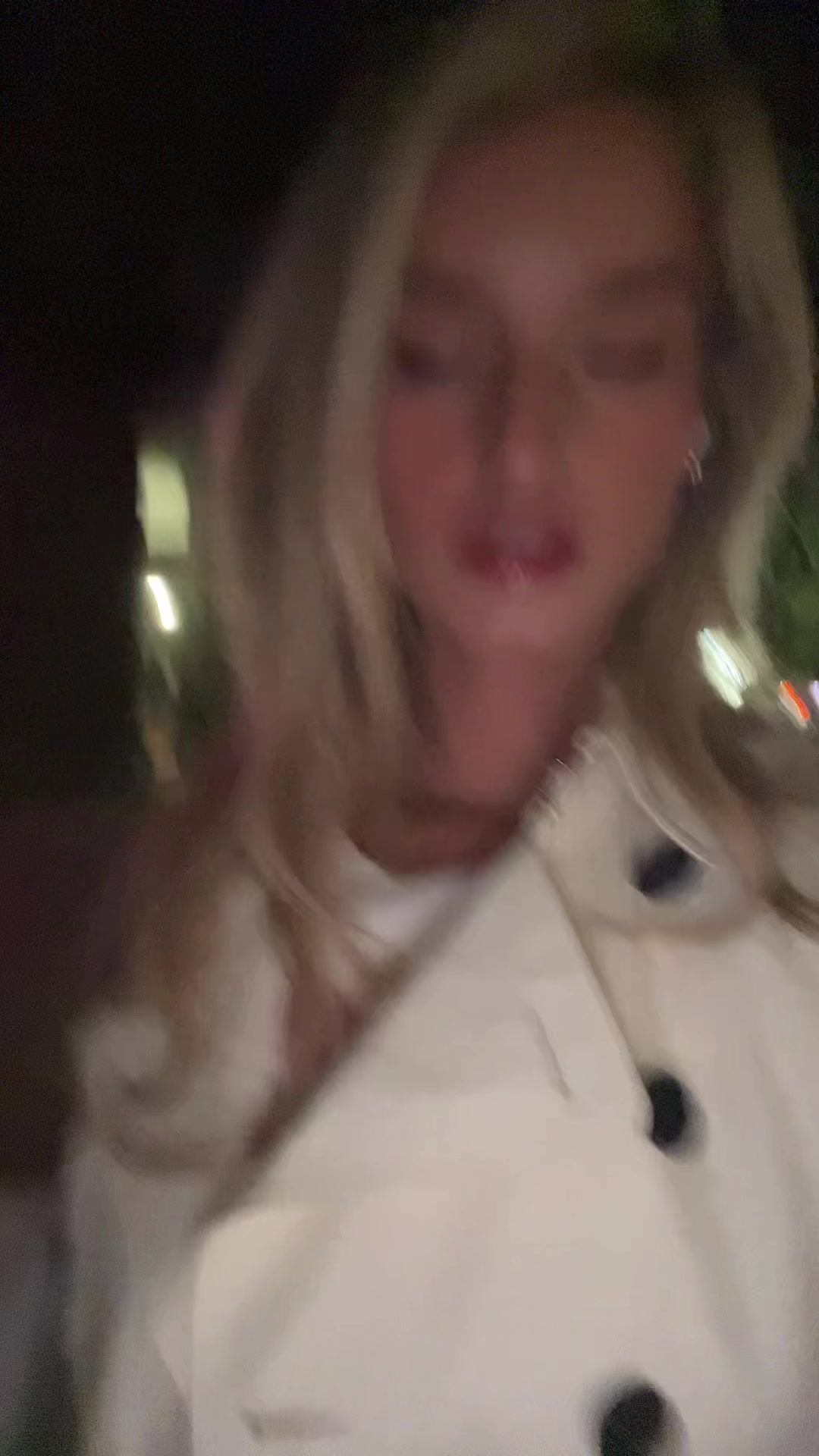 @aminahwood_