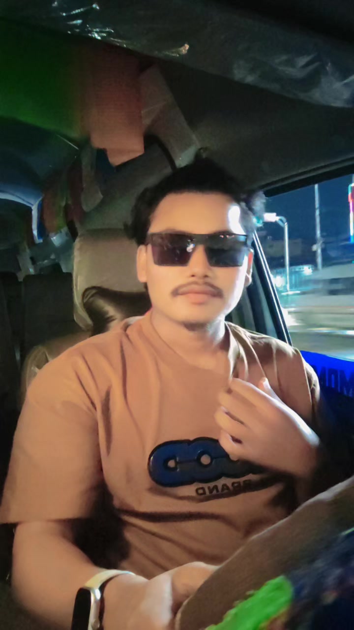 @ROHAN๐♥๏ธ๐๐๐ค