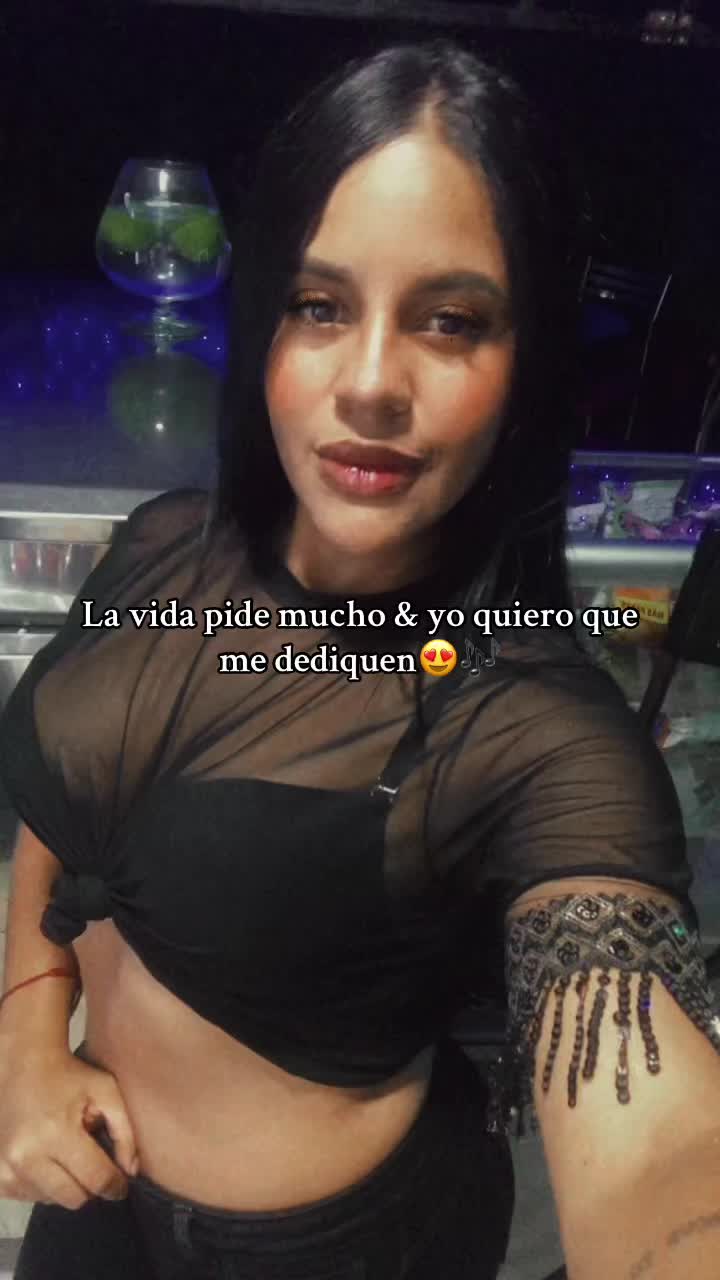 @&bull;Martina Martin&bull; te sigue