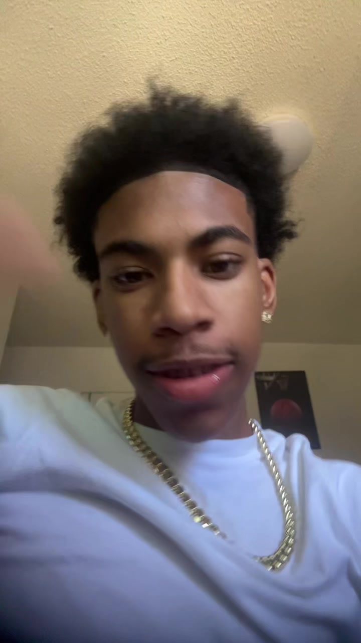 @coolboybuttonboy556