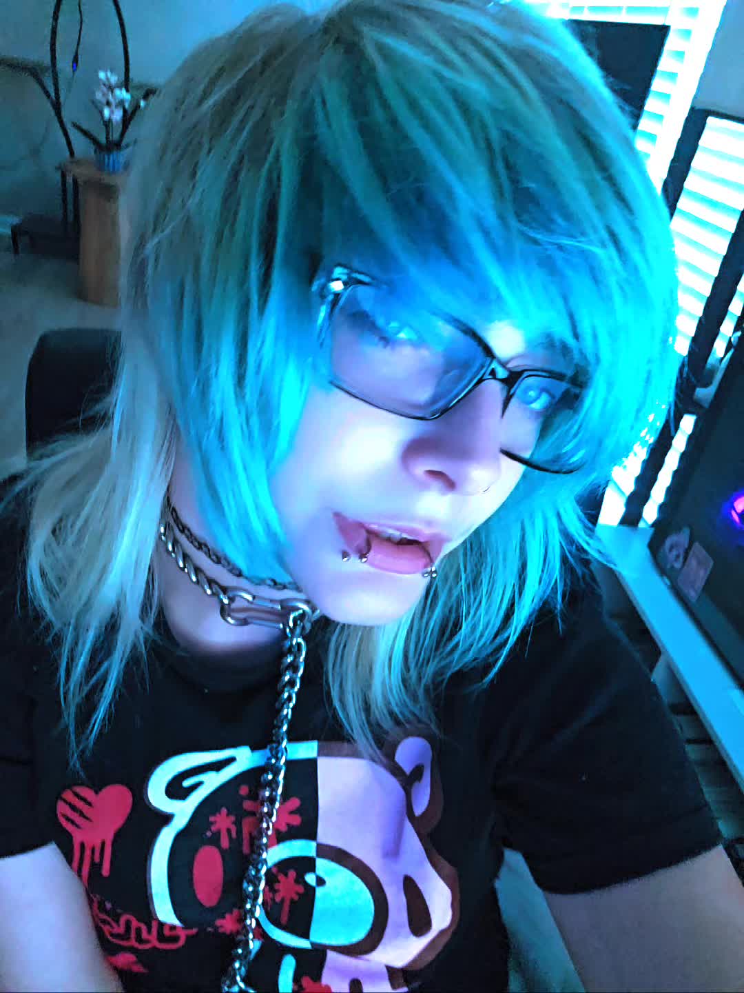 @☆-Twisty-☆ ( ´-ω・)︻┻┳══━一