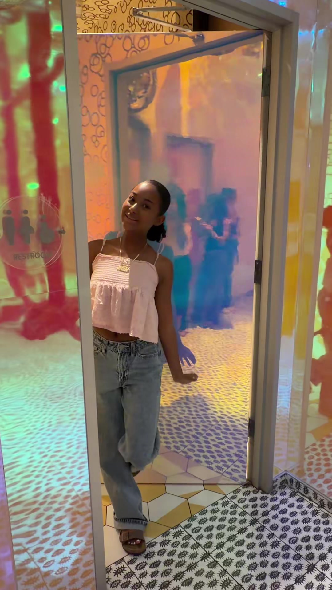 @Mia