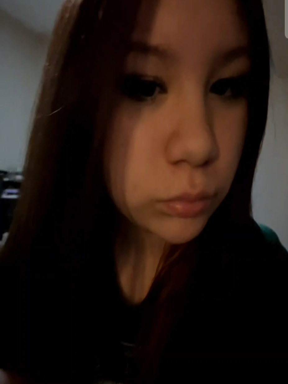 @🦄