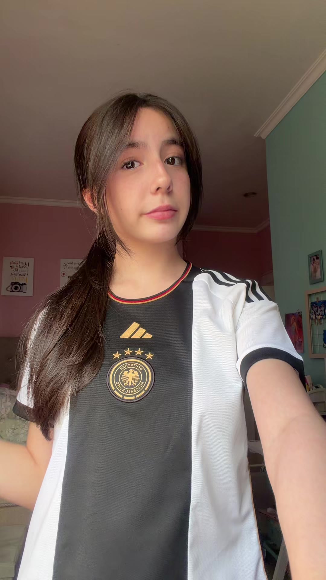 @Lara