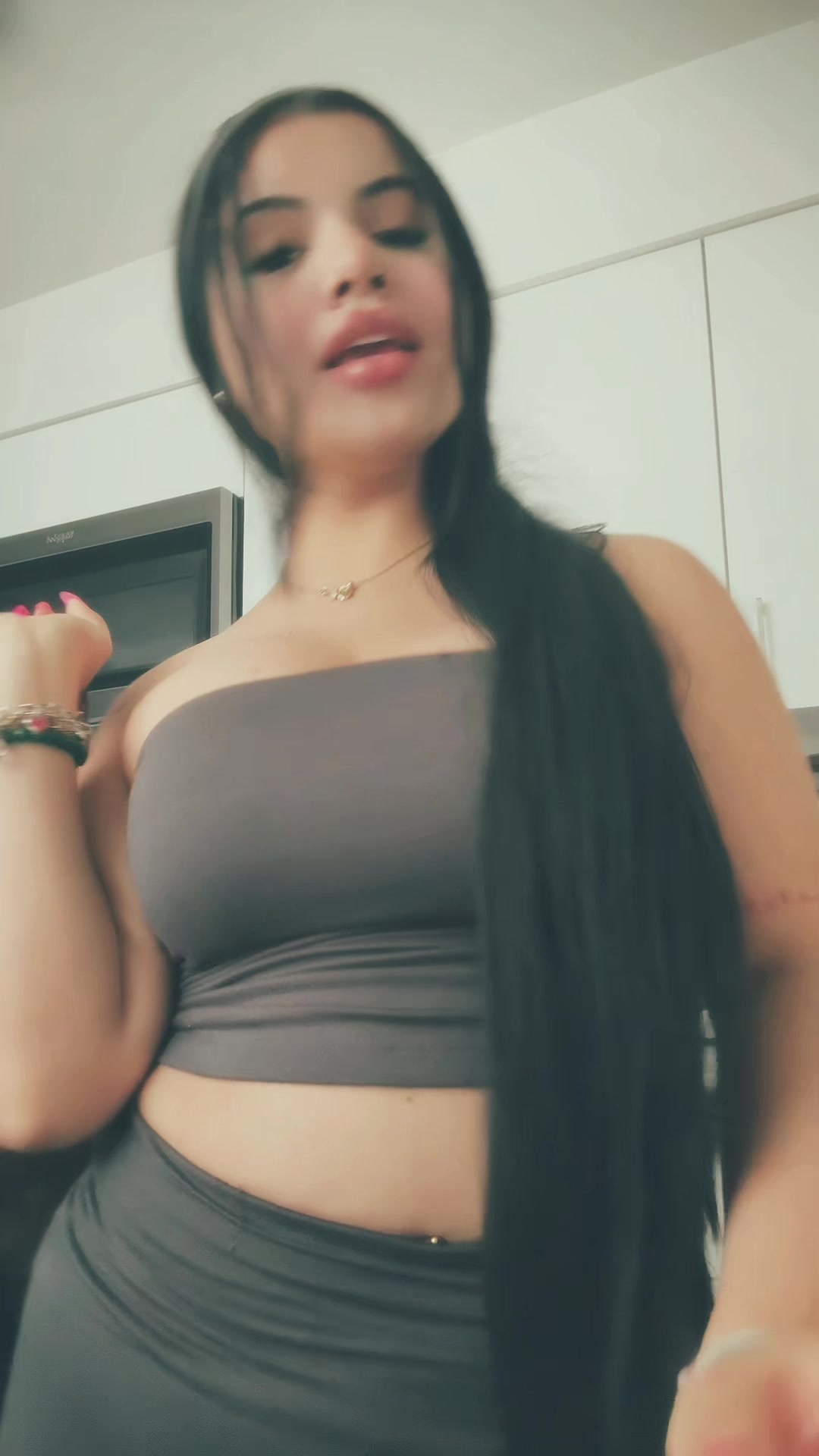 @g