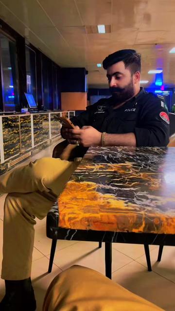 @👑 مغل صاحب ۔💫~