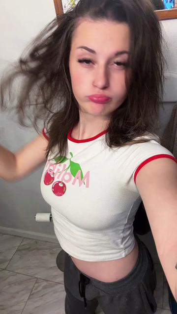 @𝓒𝓮𝓬𝓮🦋