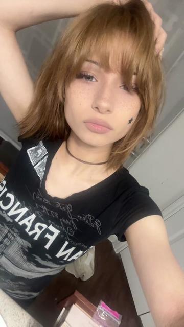 @￼