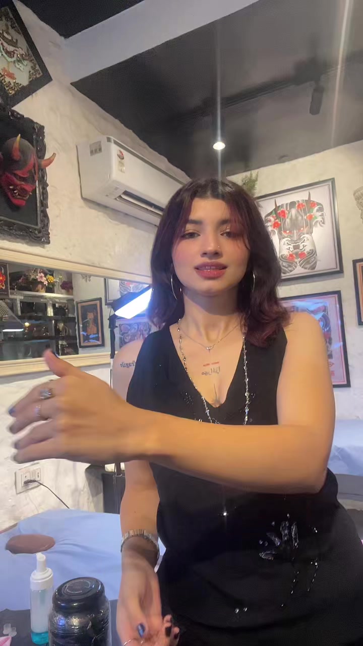@Jiya