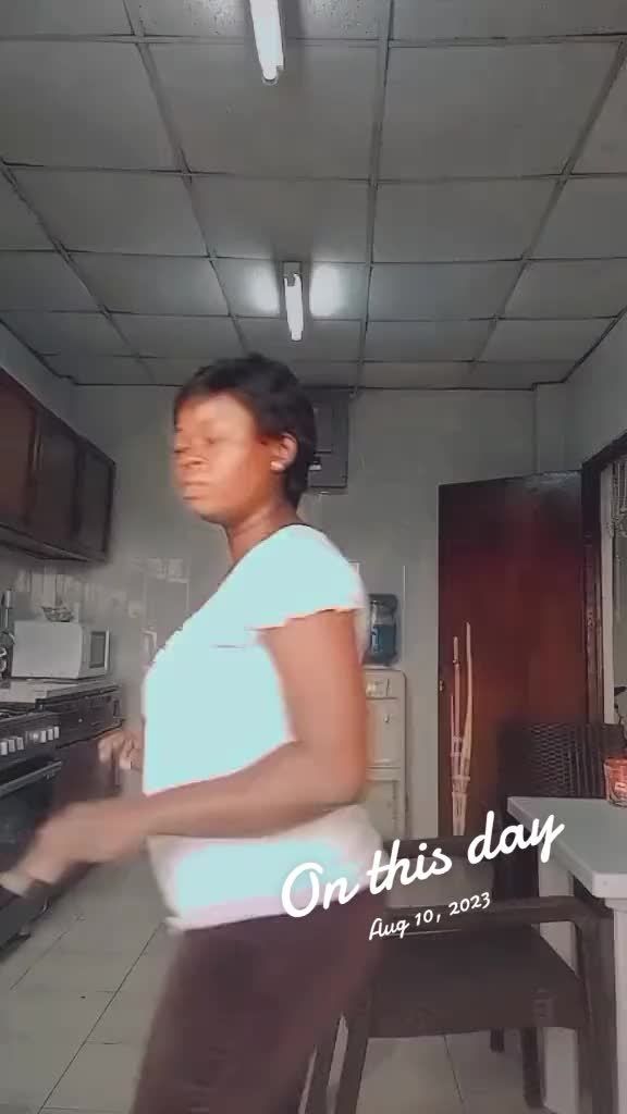 @tundebeccy