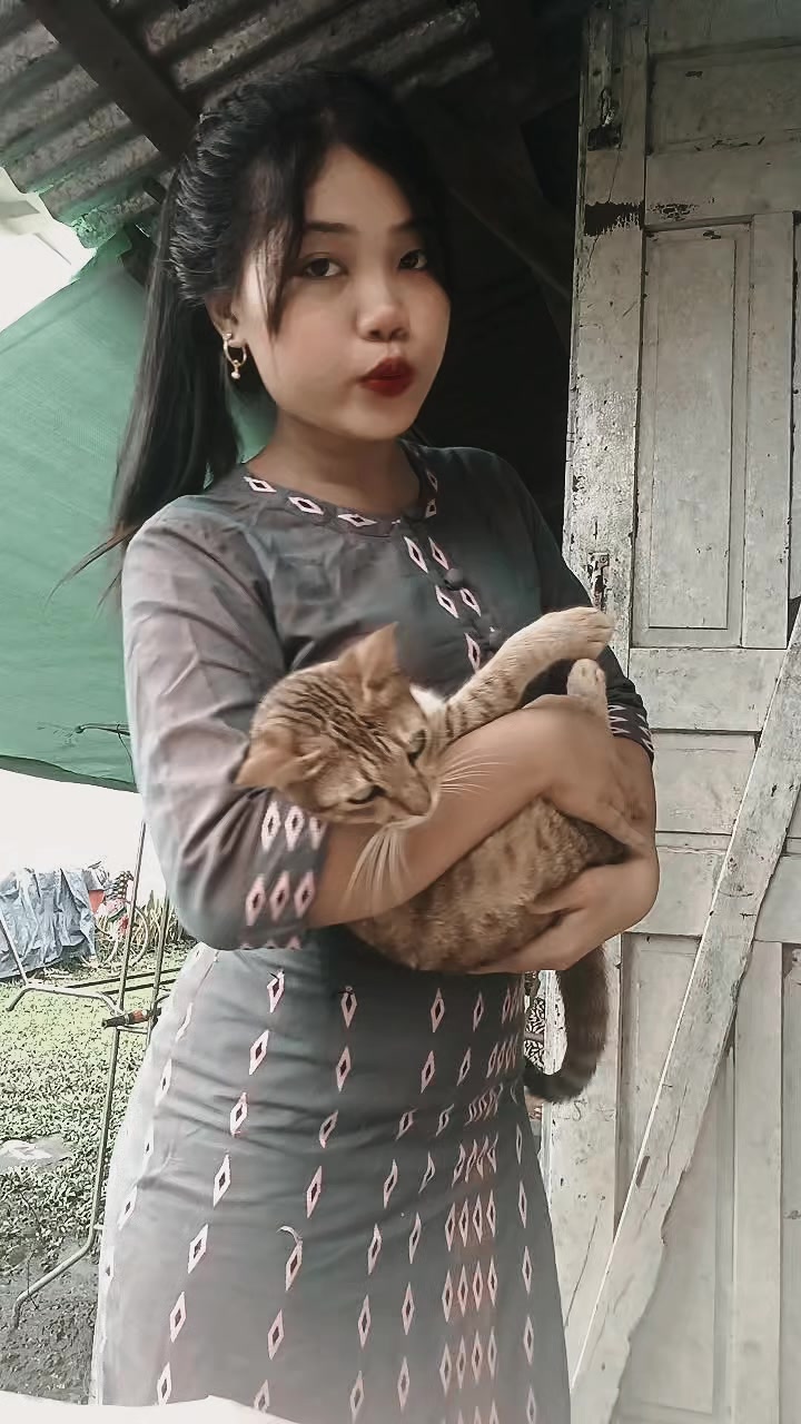 @Hnin Mooh Mooh Khing🖤