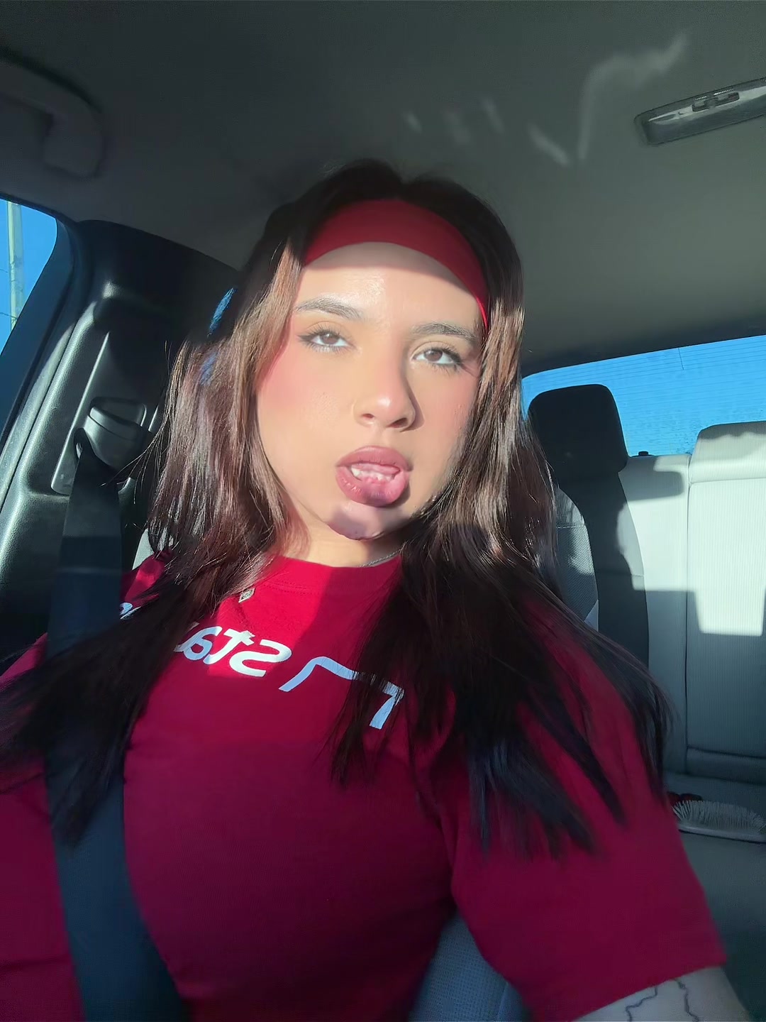 @laura