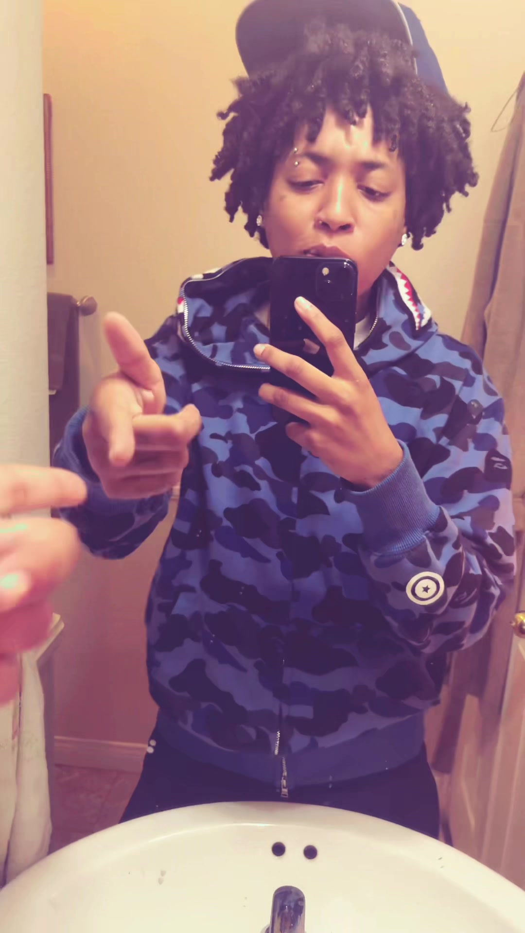 @dee