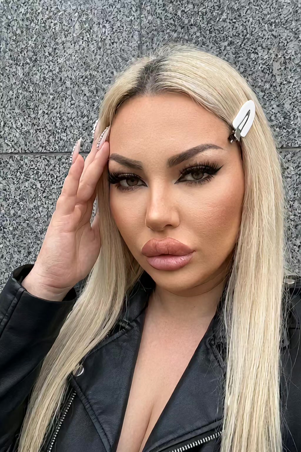 @Marija Mikaric
