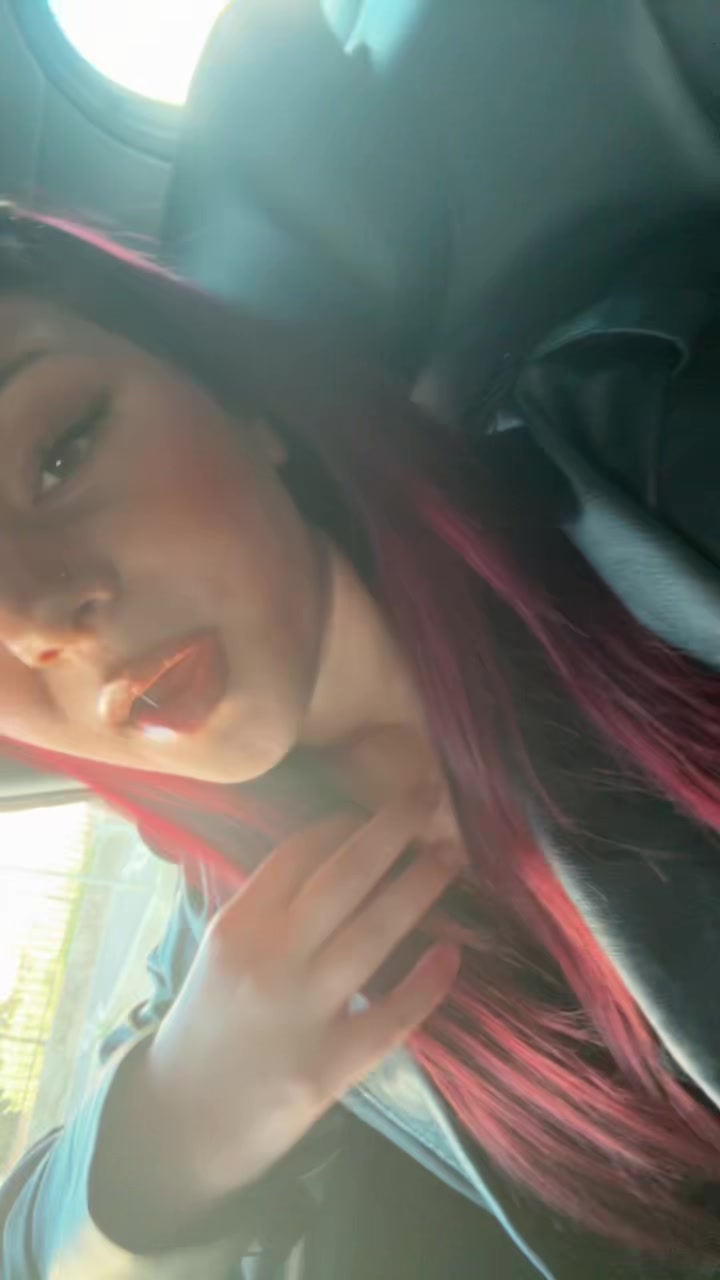 @𝑬