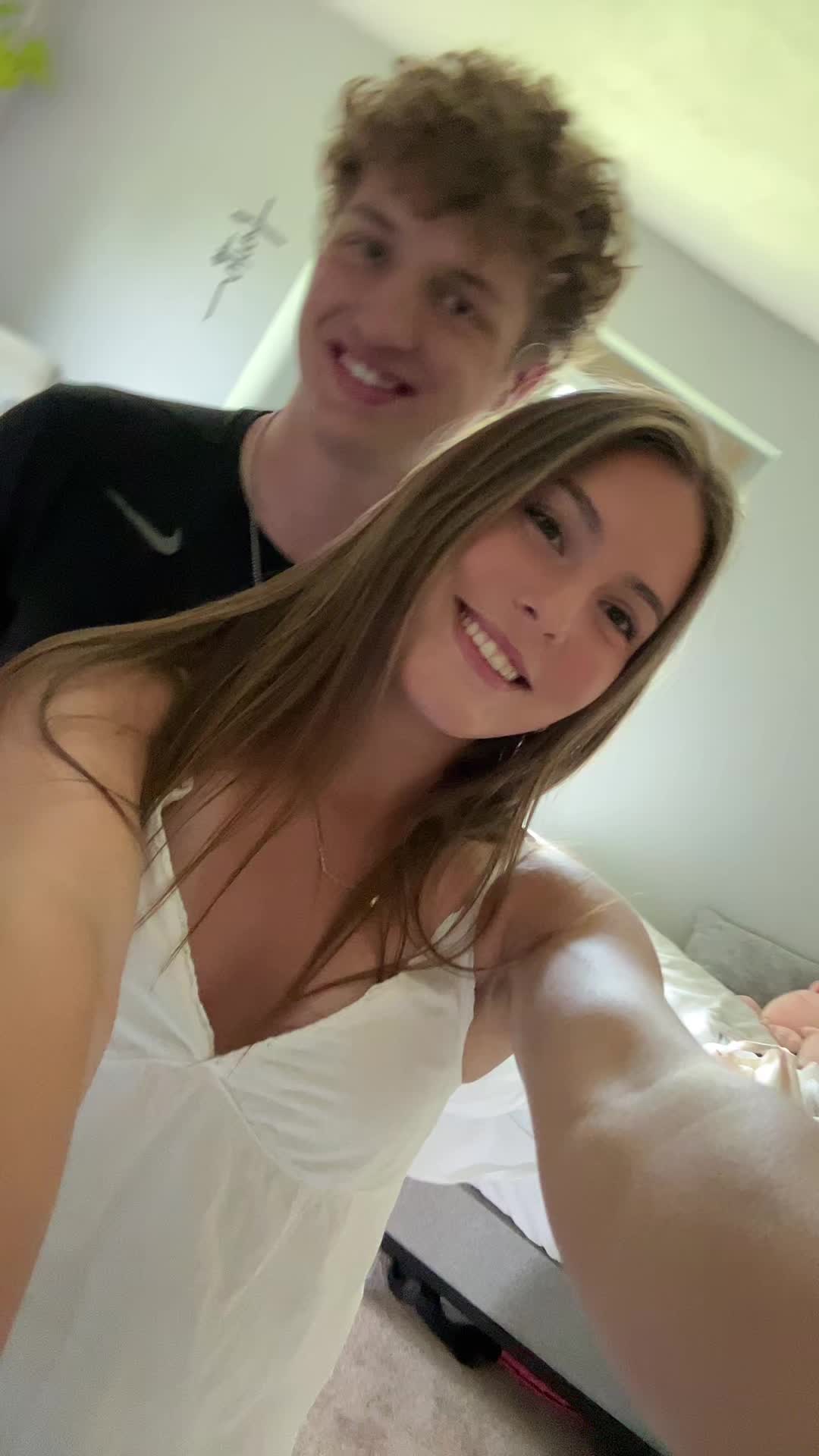 @ella!