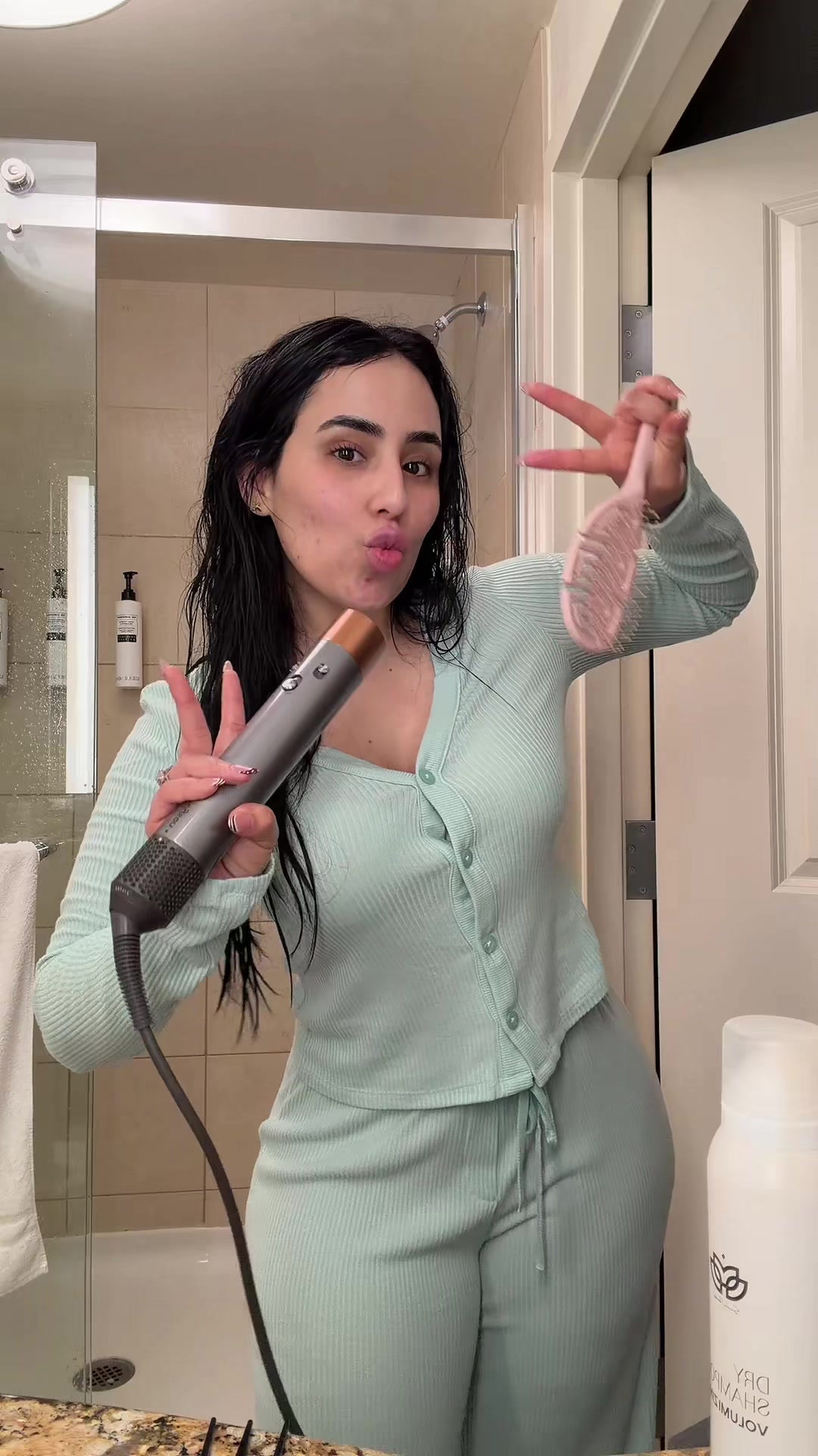@stephaniereyex