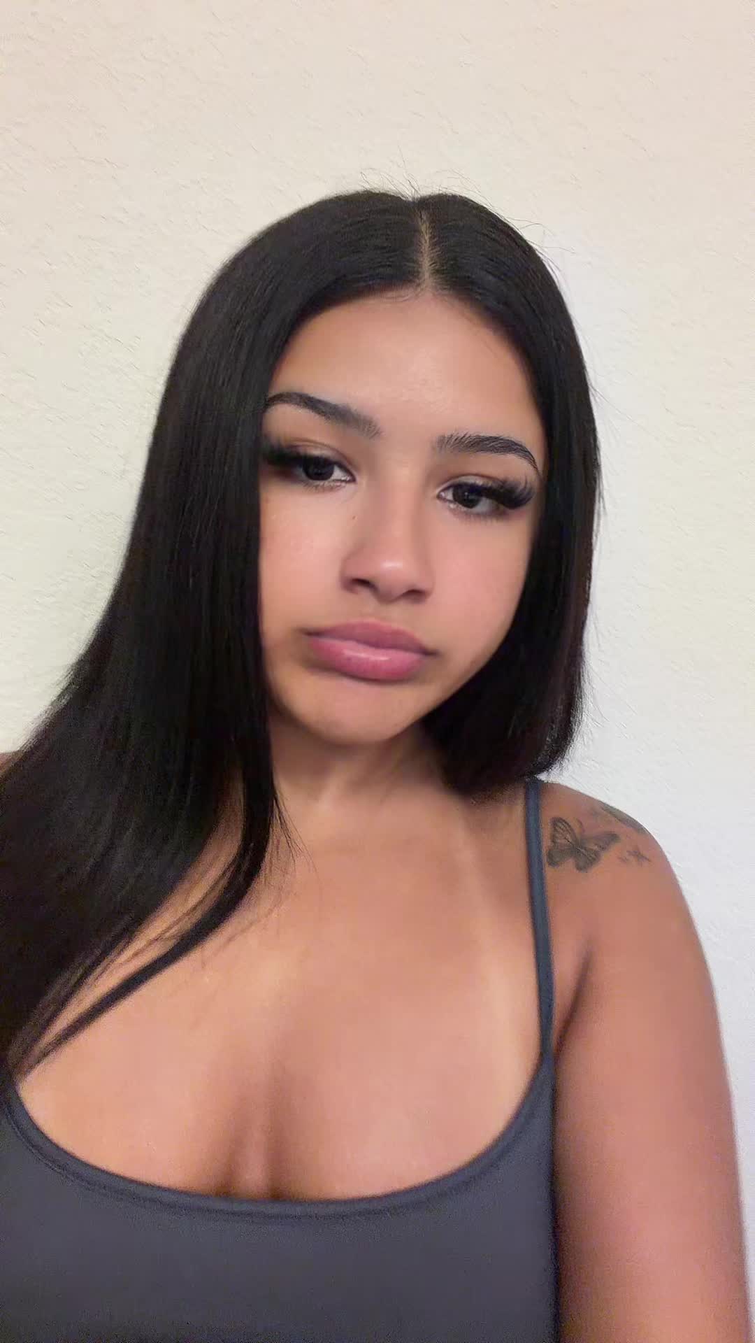 @bratsluvbluntts