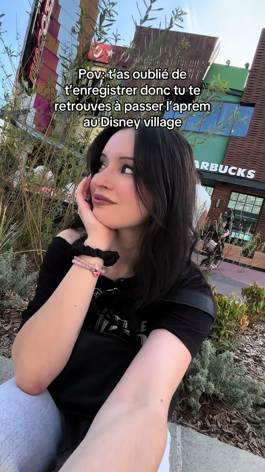@Sarah 🐈⬛