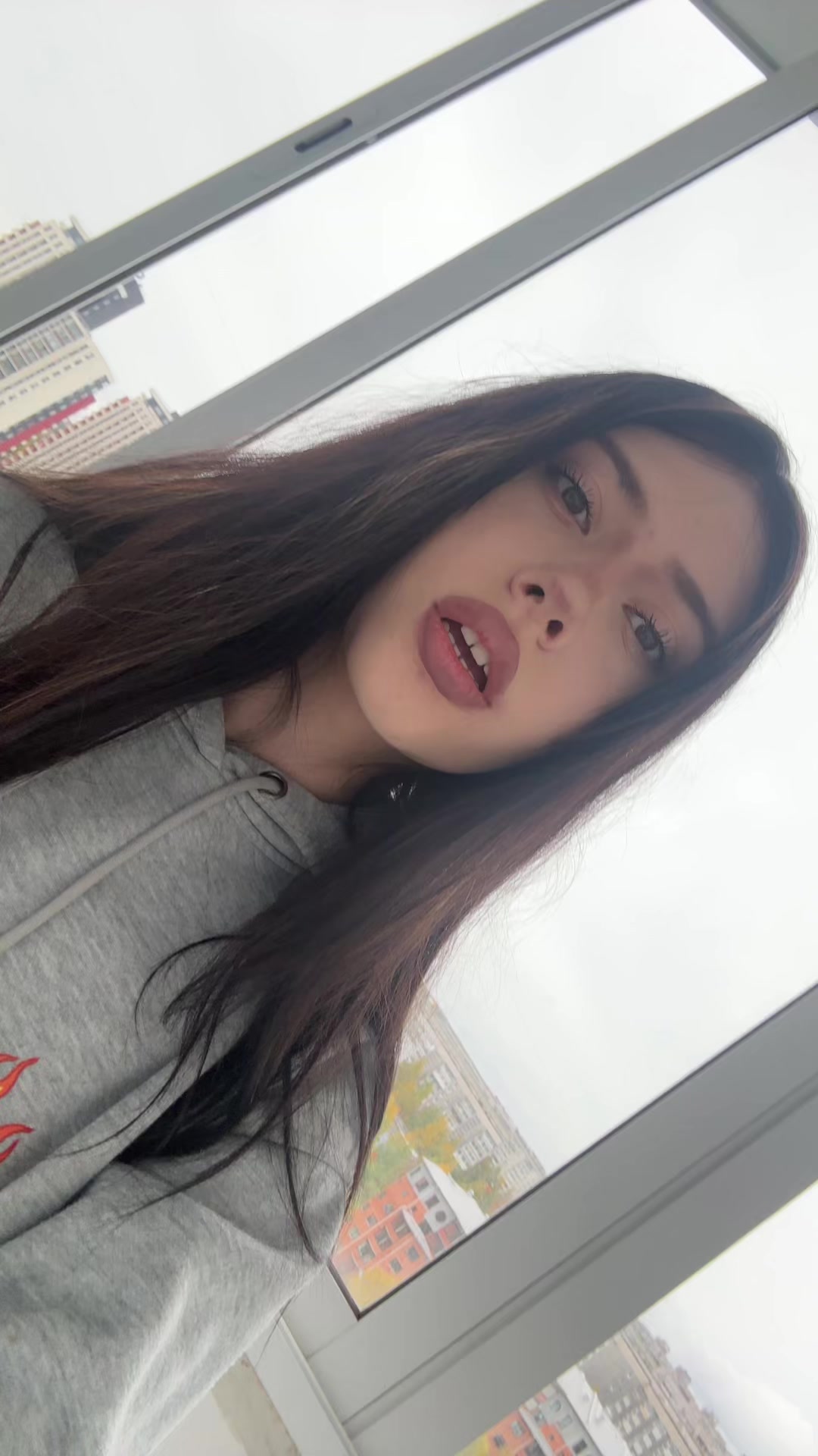 @r1ph0e