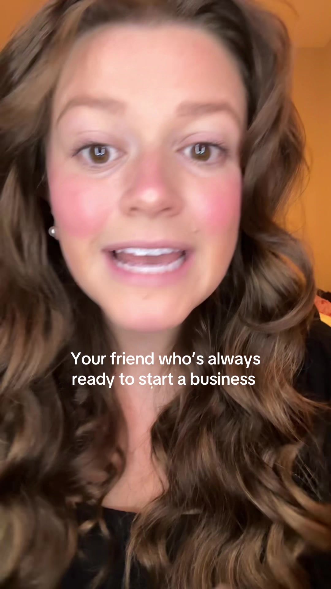 @Kellymacj