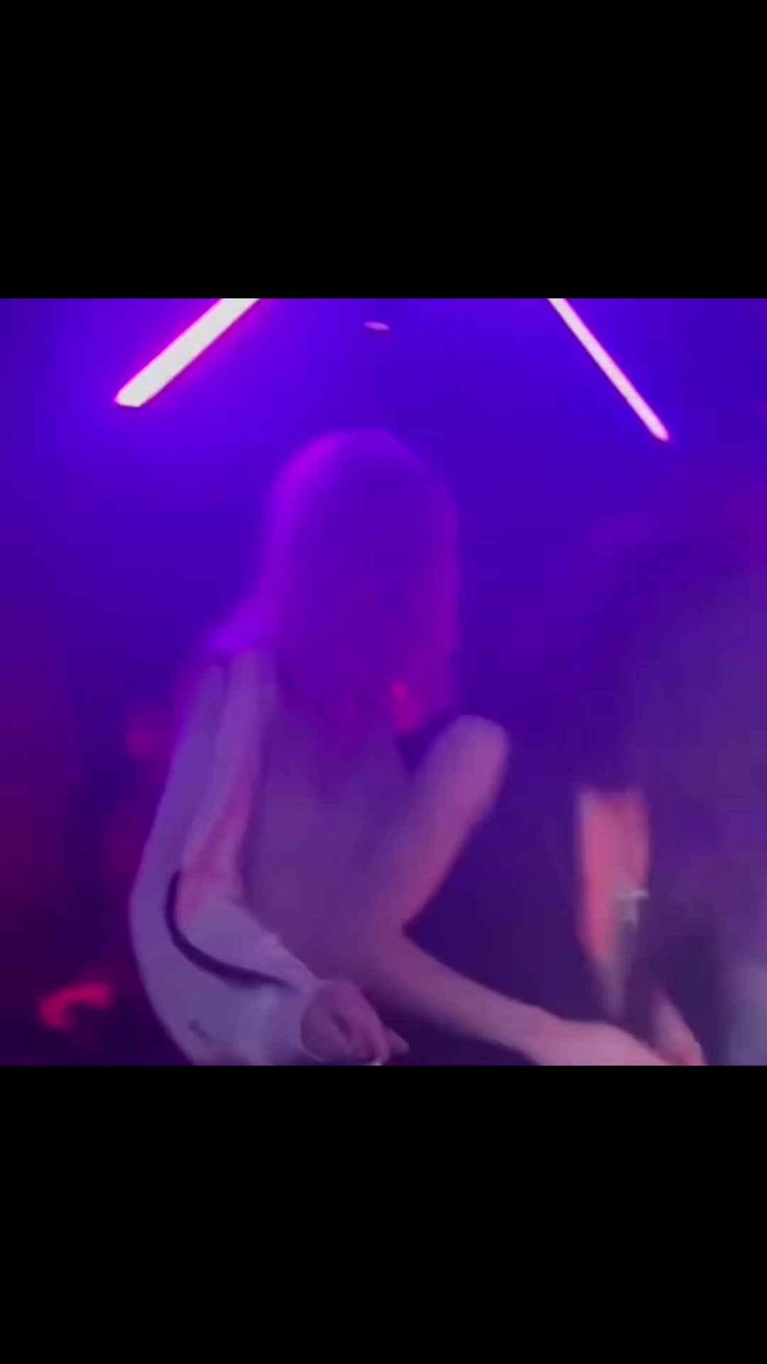 @artificialgirl
