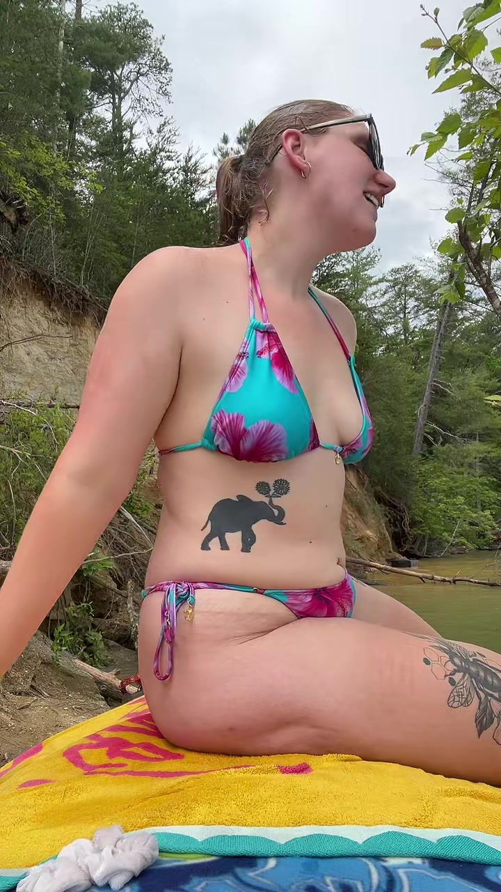 @Selenaaaa
