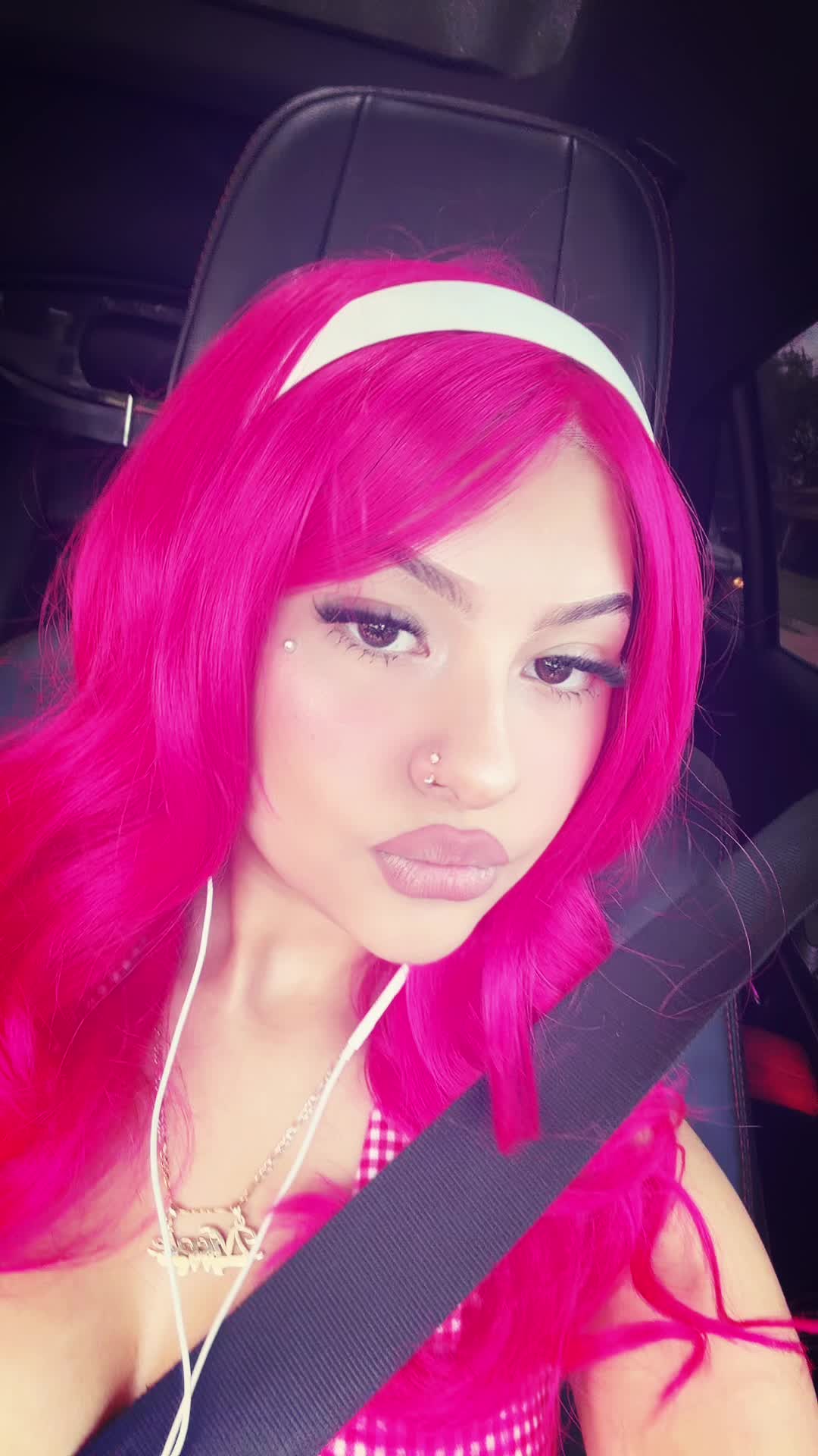 @𝓷𝓲𝓬𝓴𝓲 ❦