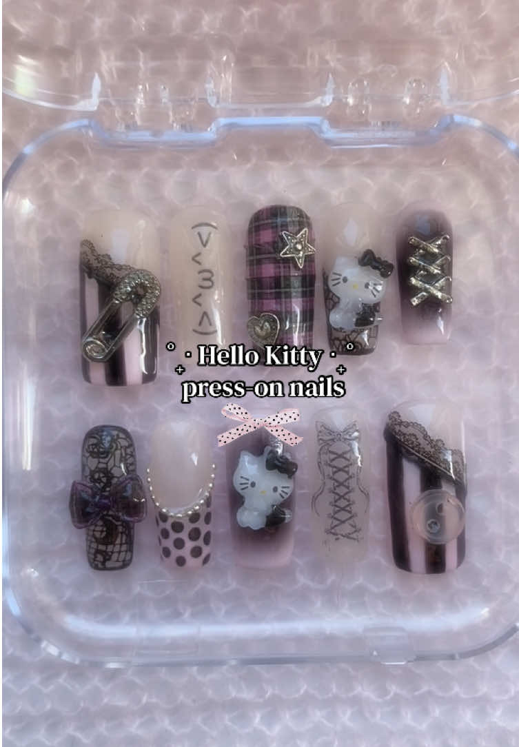 @๐๐ถ๐๐๐เผหห | press on nails