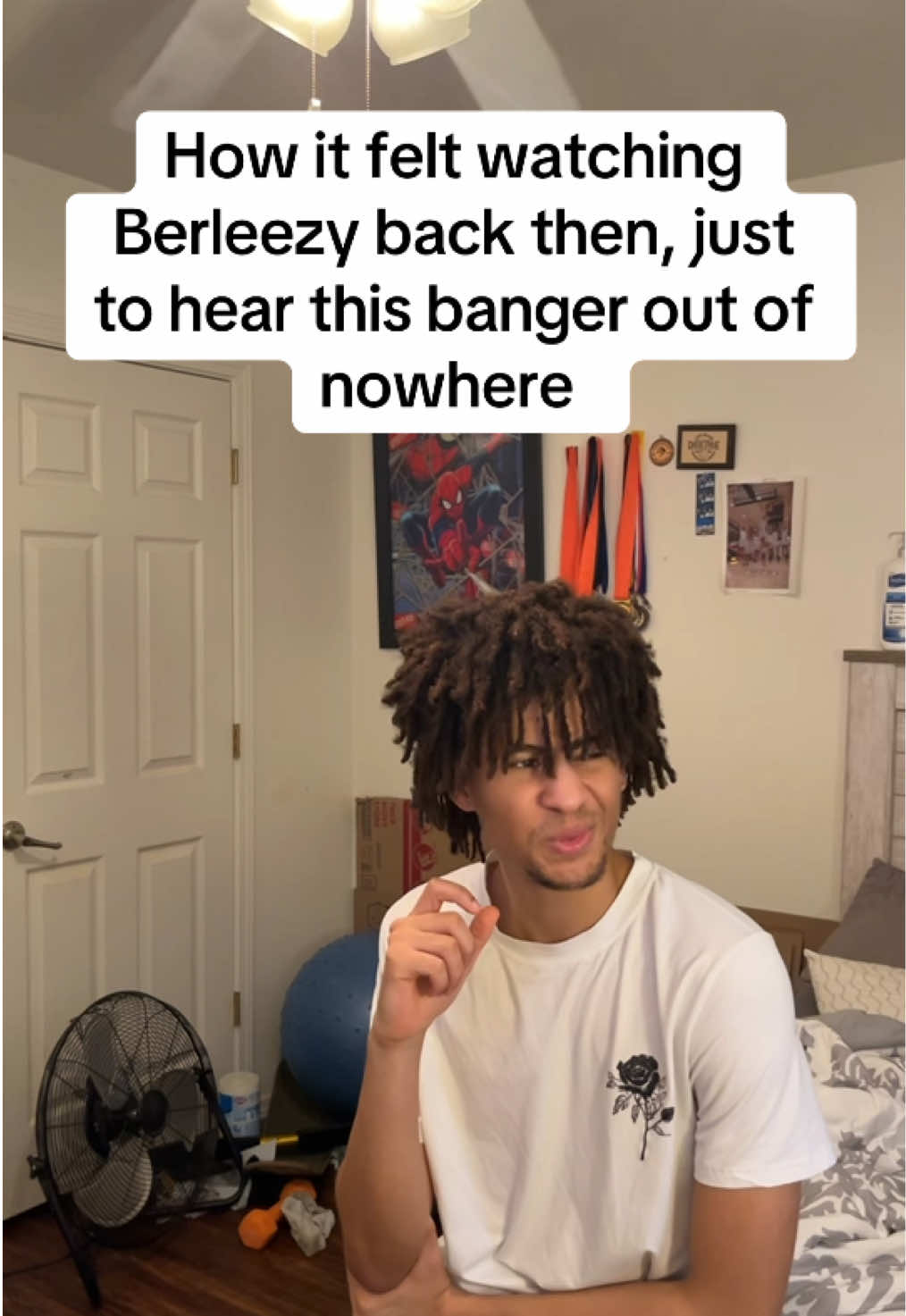 @ITZZ$kovie