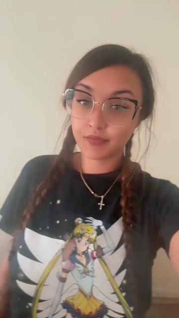 @Born2unique🤐
