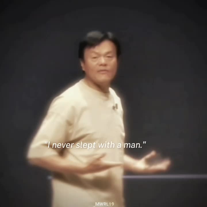 @Emma⁷ [Song Kang's ass cheeks]
