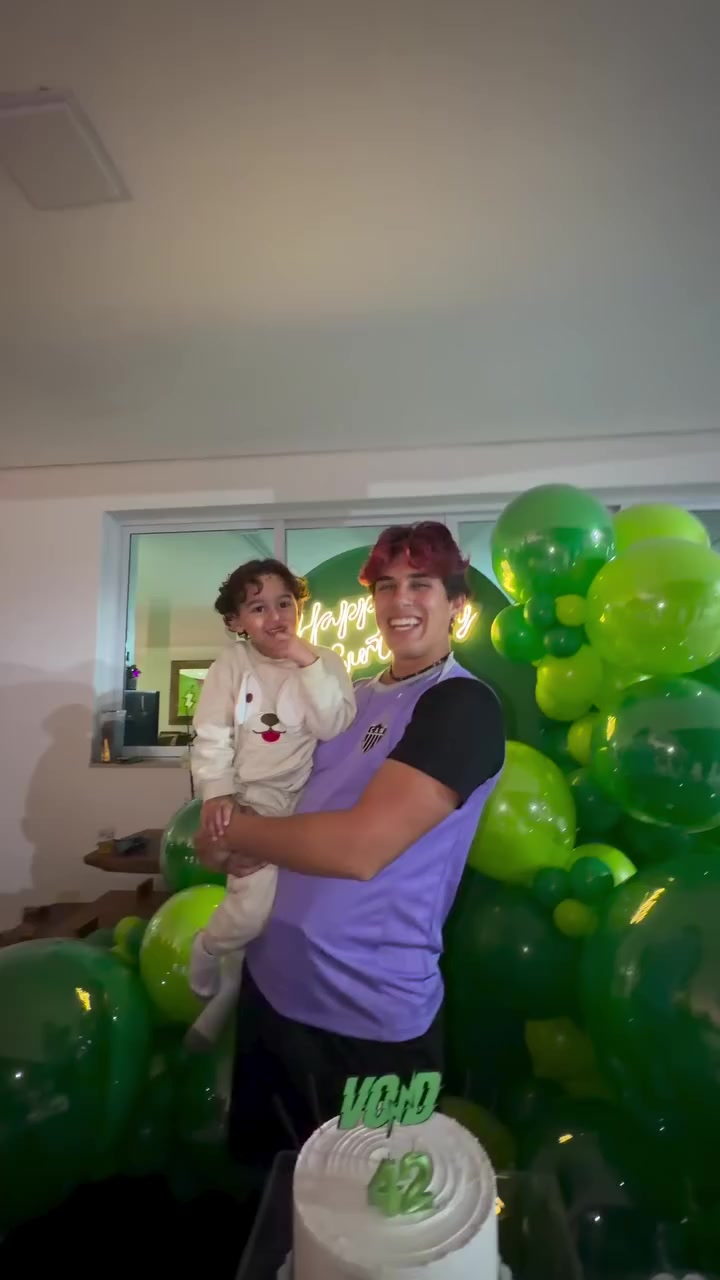 @Anna Bya f&atilde; dos rosa❤️💛🩷💜💚