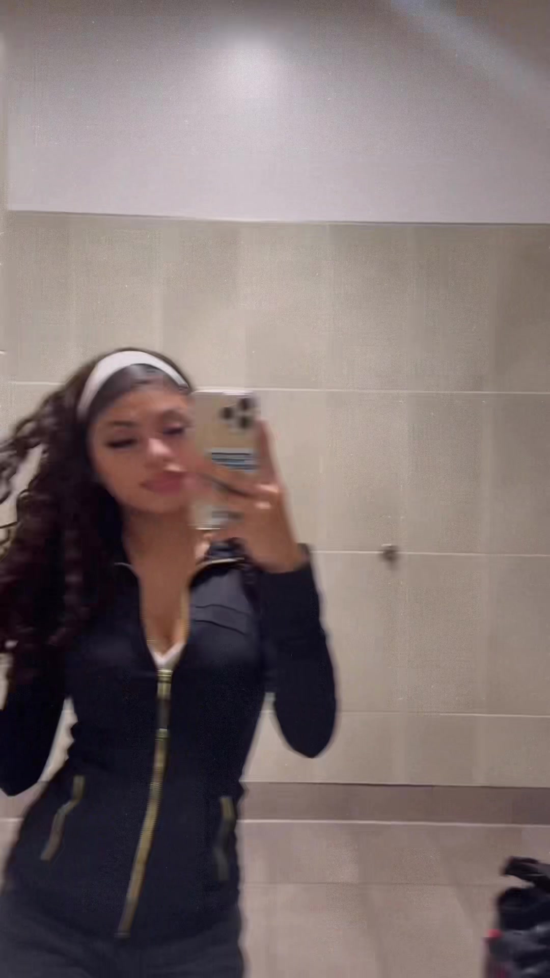 @Alexa👻