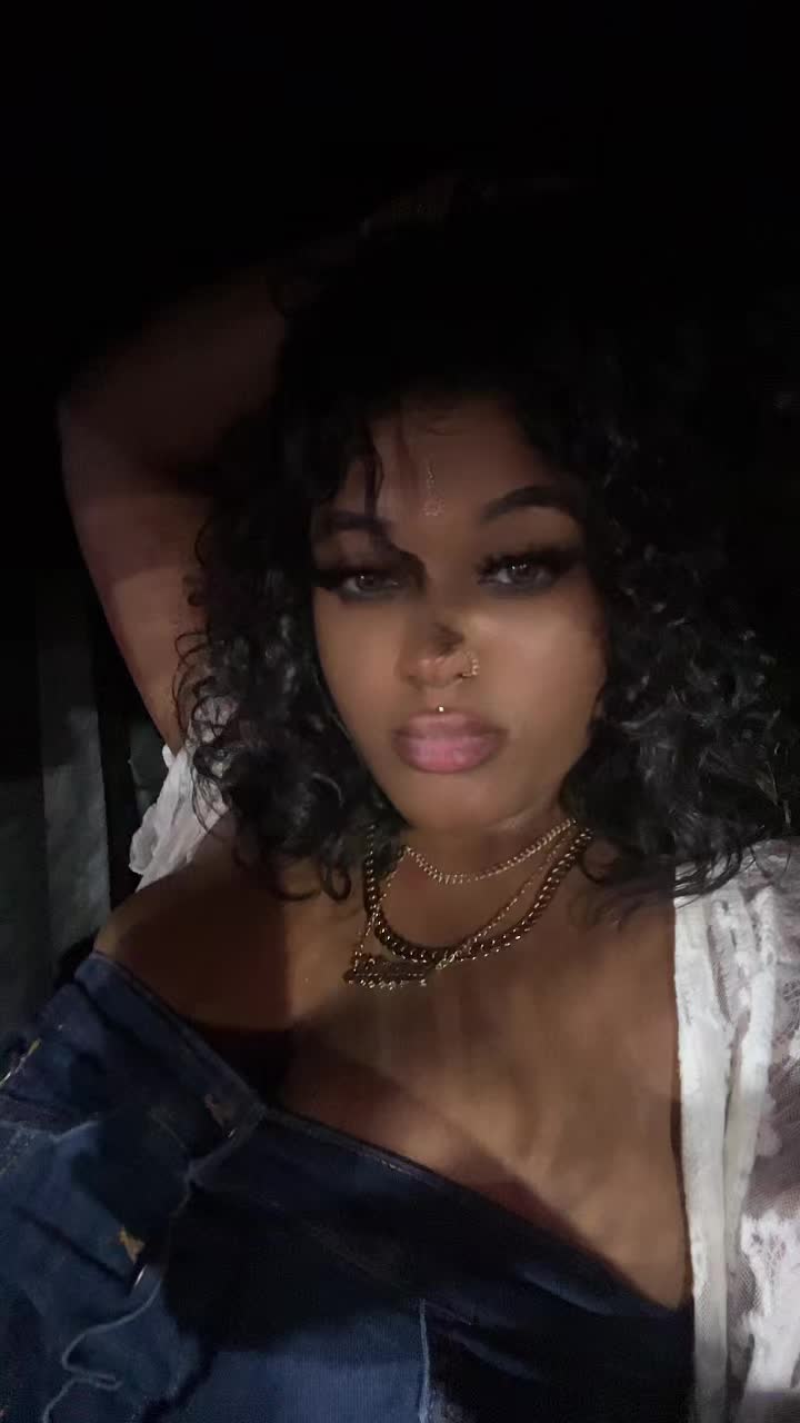 @Sheprettymoody