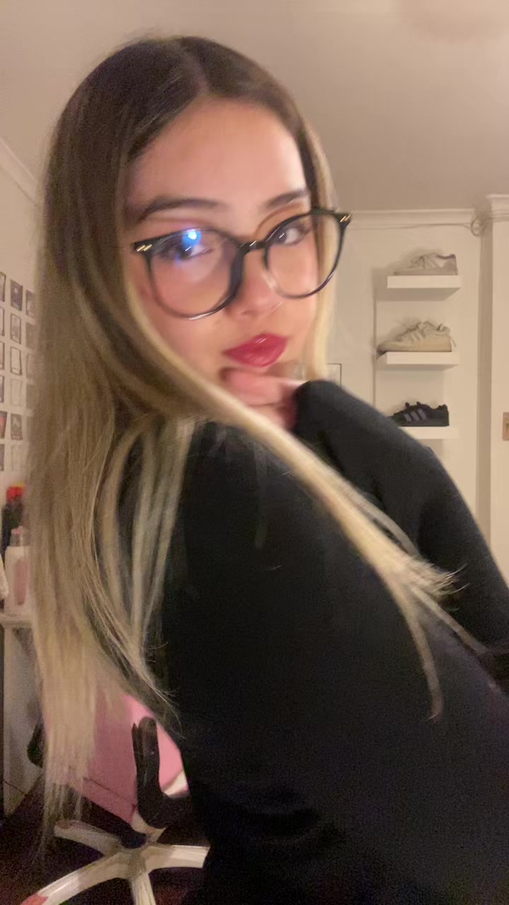 @Valentina