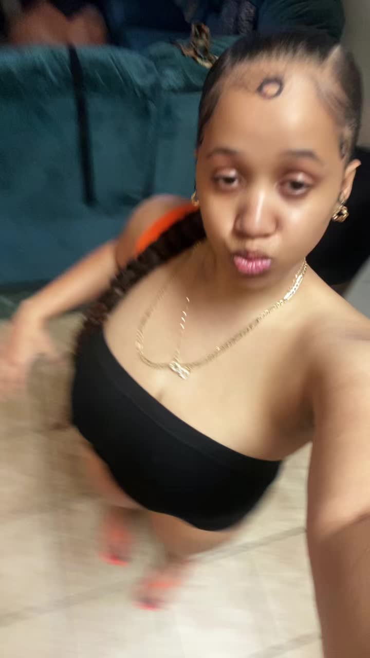 @YoGirlBodyGoals13