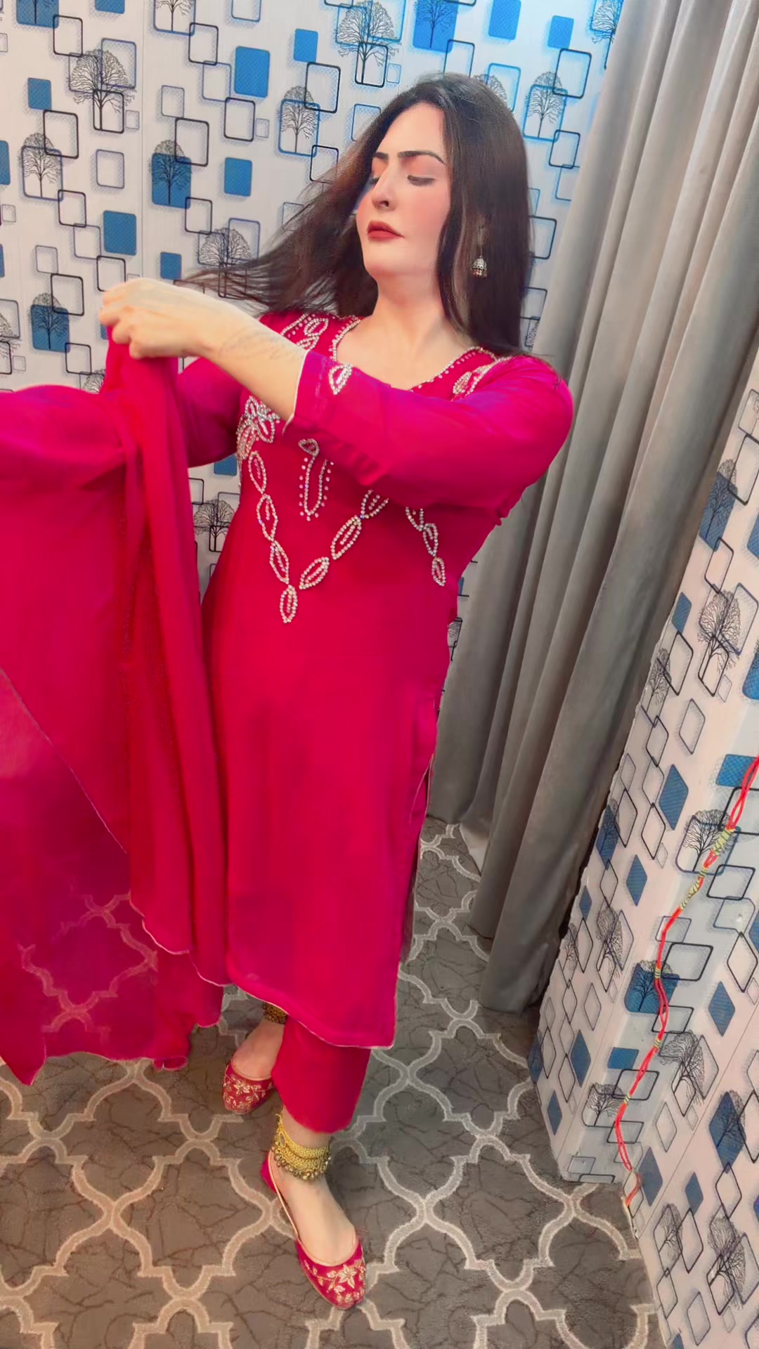 @Riya Khan34