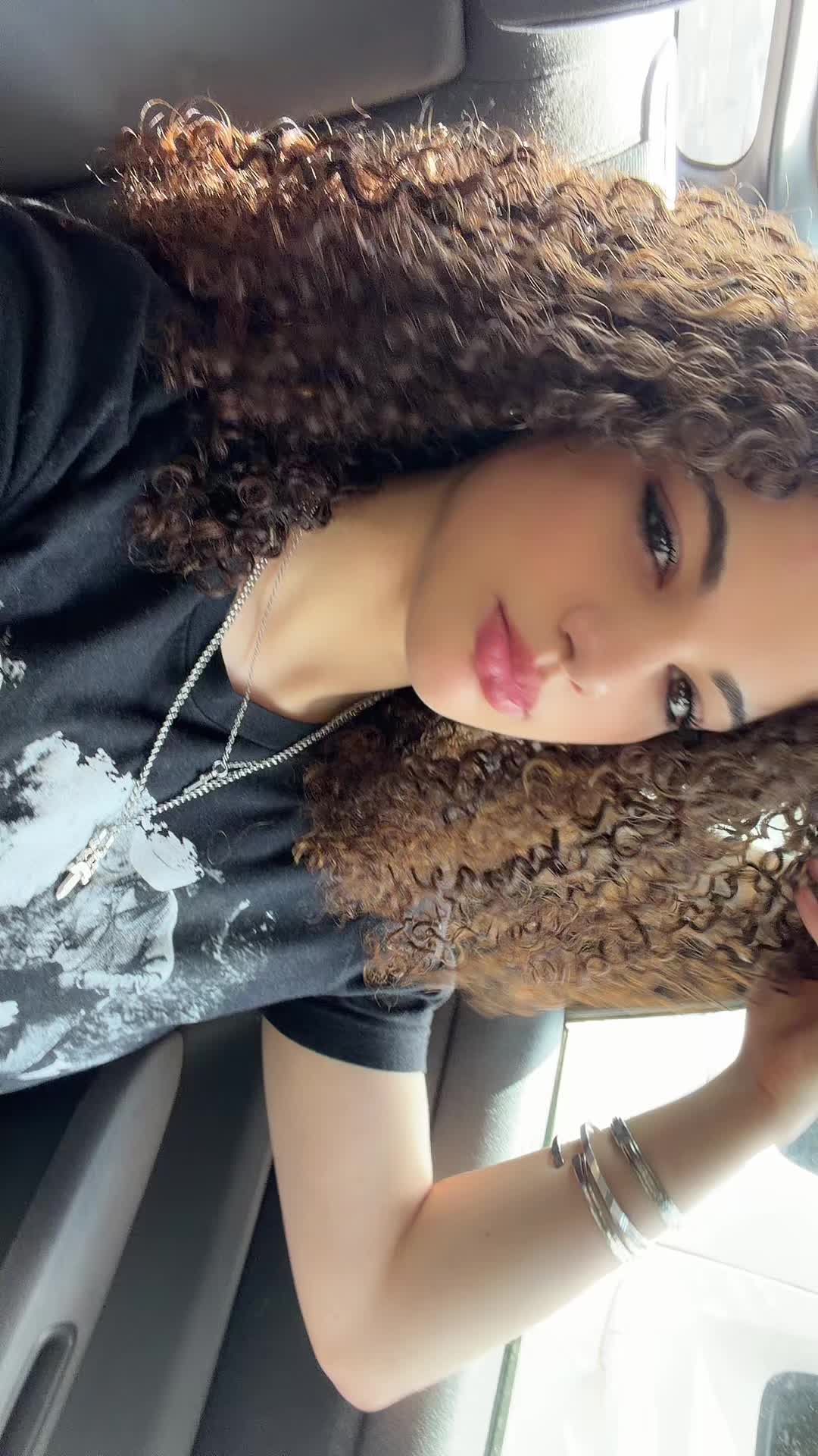 @maryellani estella
