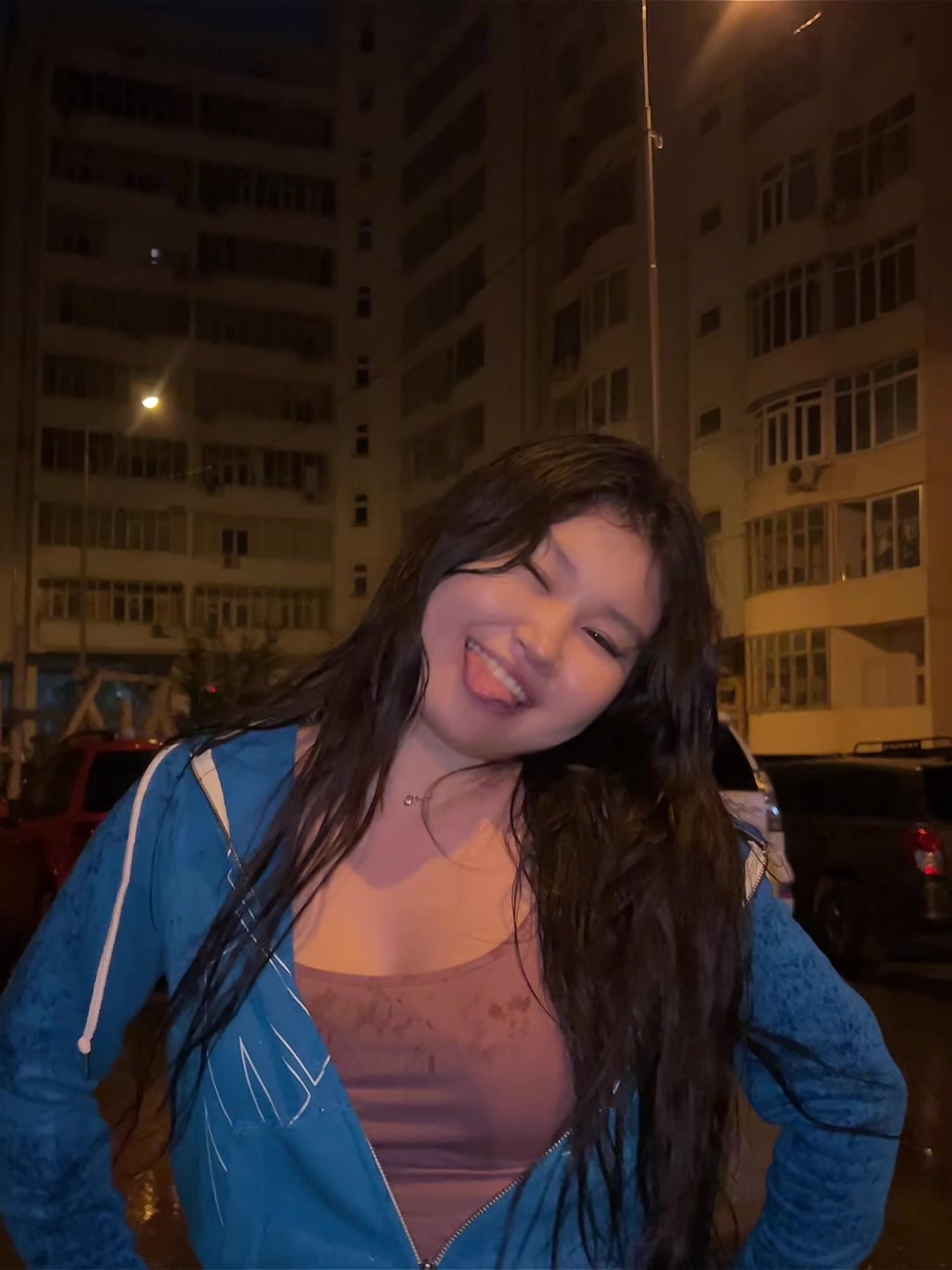 @098bv