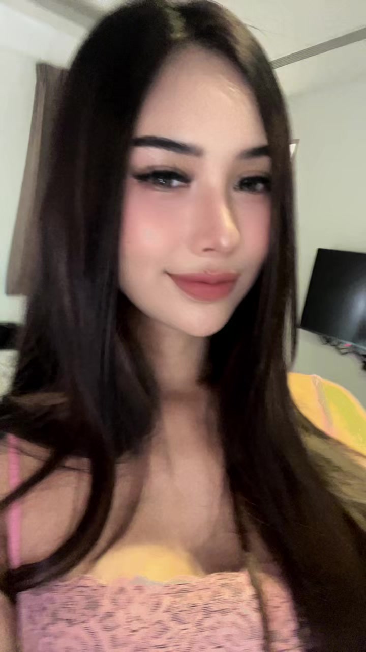 @Shania