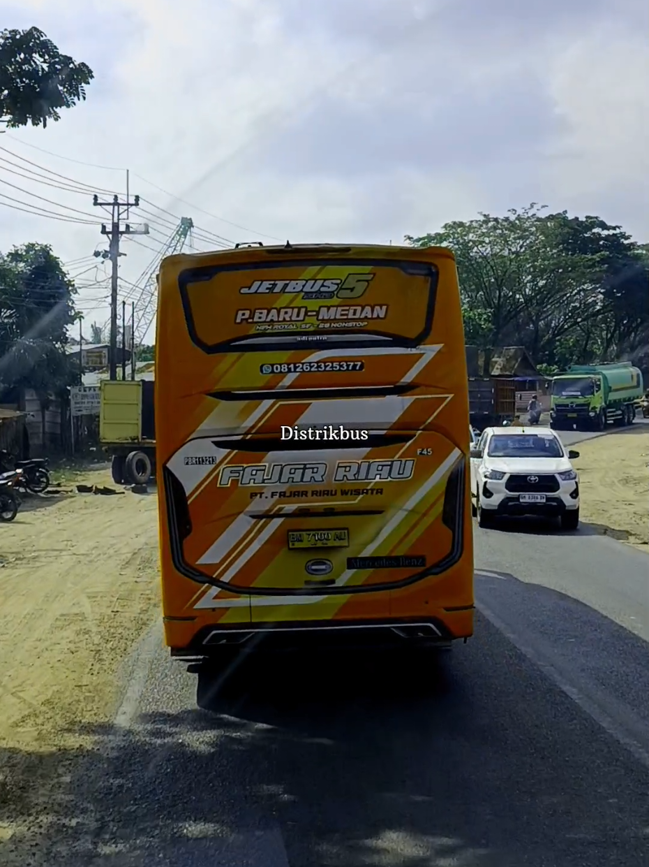 @Distrikbus