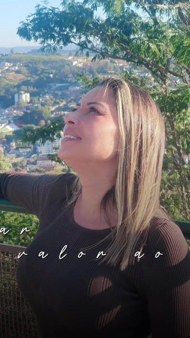 @Vivi Santos