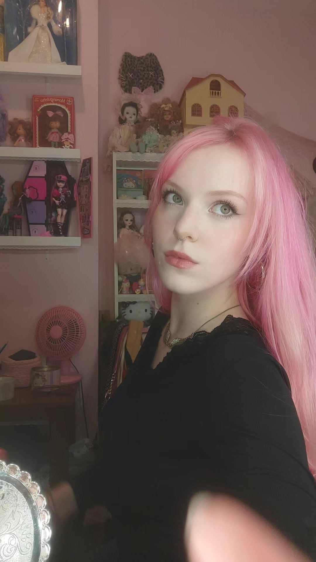 @feefefefefeeefe