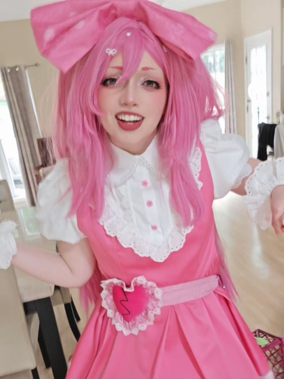 @ʙᴜɴɴɪ 🐇 🔜 Momocon