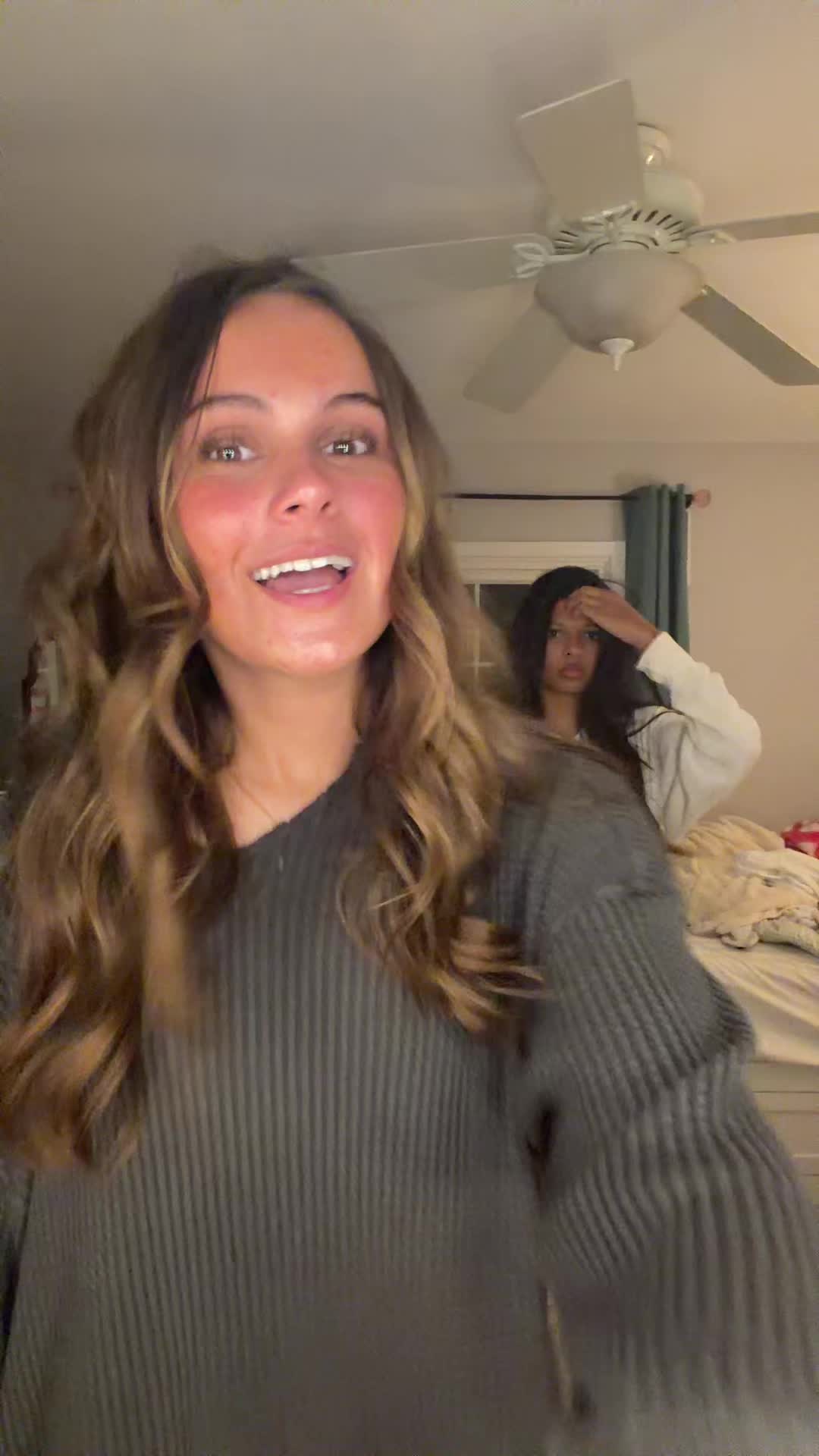 @nieveconnolly