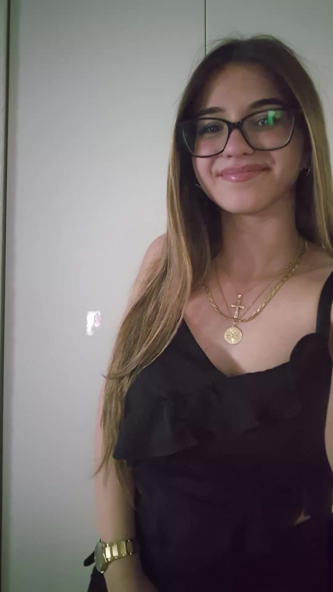 @𝒗𝒆𝒓𝒐𝒏𝒊𝒌𝒊_