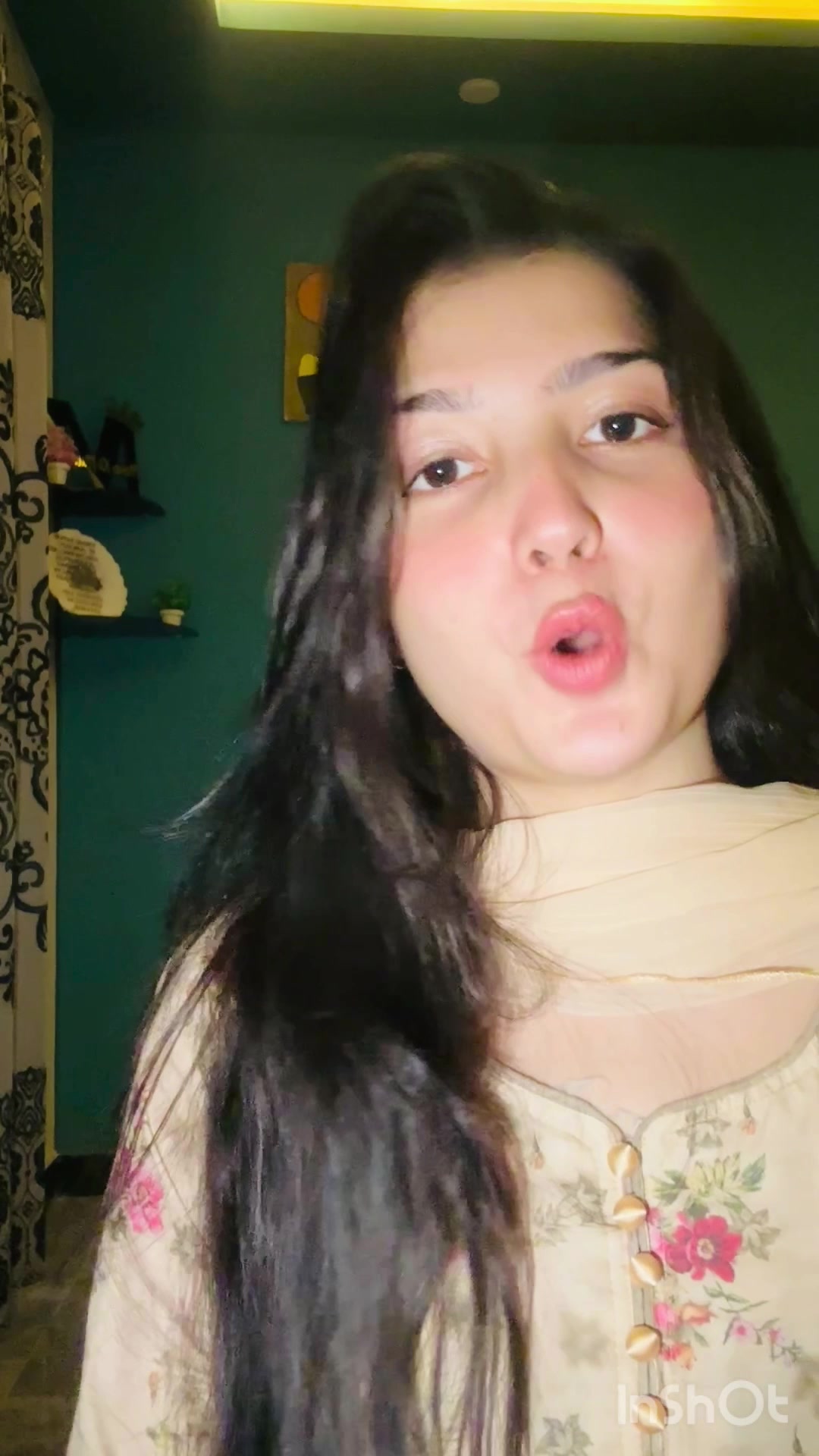 @Munisha Khan🕊️